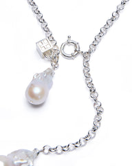 Pearl Twinz Necklace