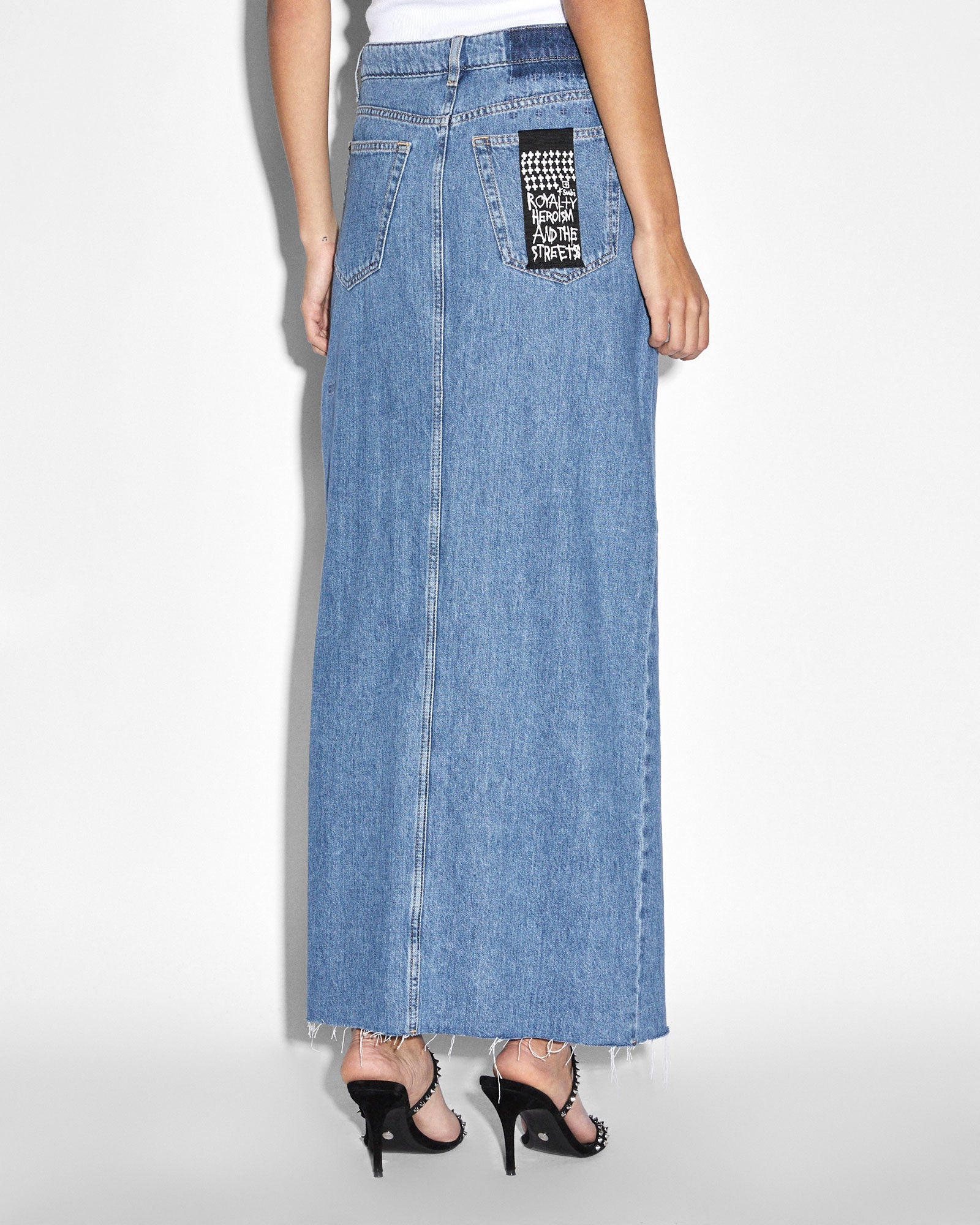 Kara Low Rise Maxi Denim Skirt - Medium Blue Wash