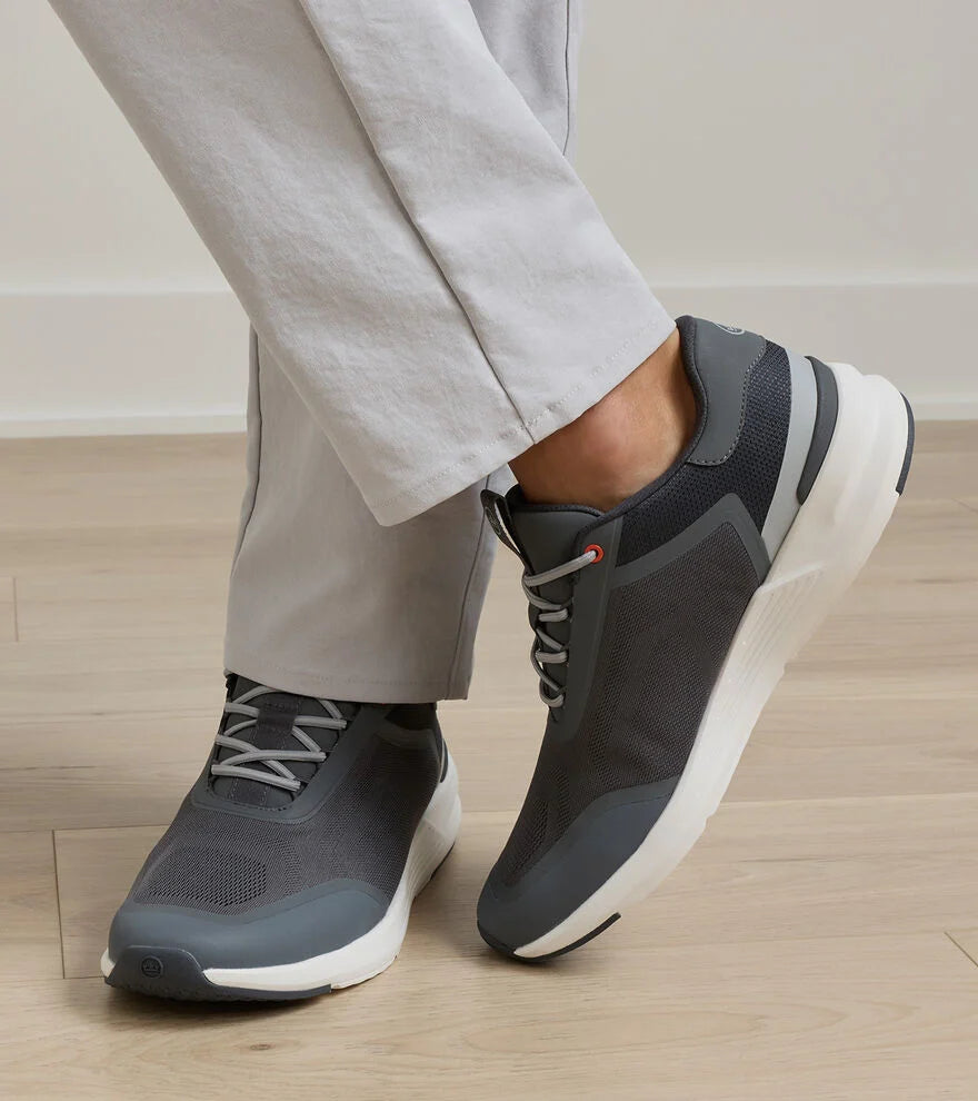 Camberfly Sneaker IRON